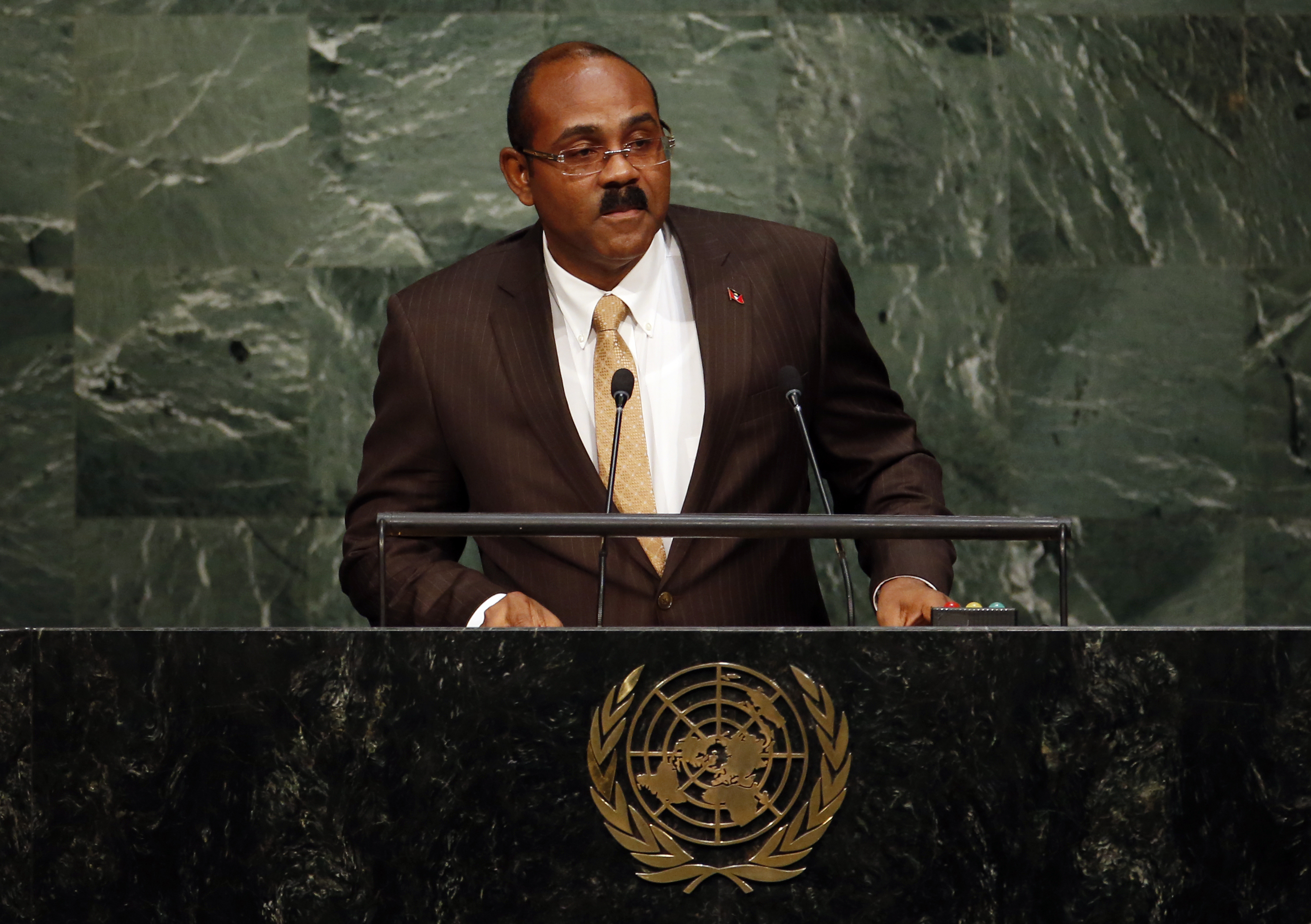 Gaston Browne, premier ministre de Antigua-et-Barbuda. Son gouvernement a récemment abrogé la diffamation criminelle.