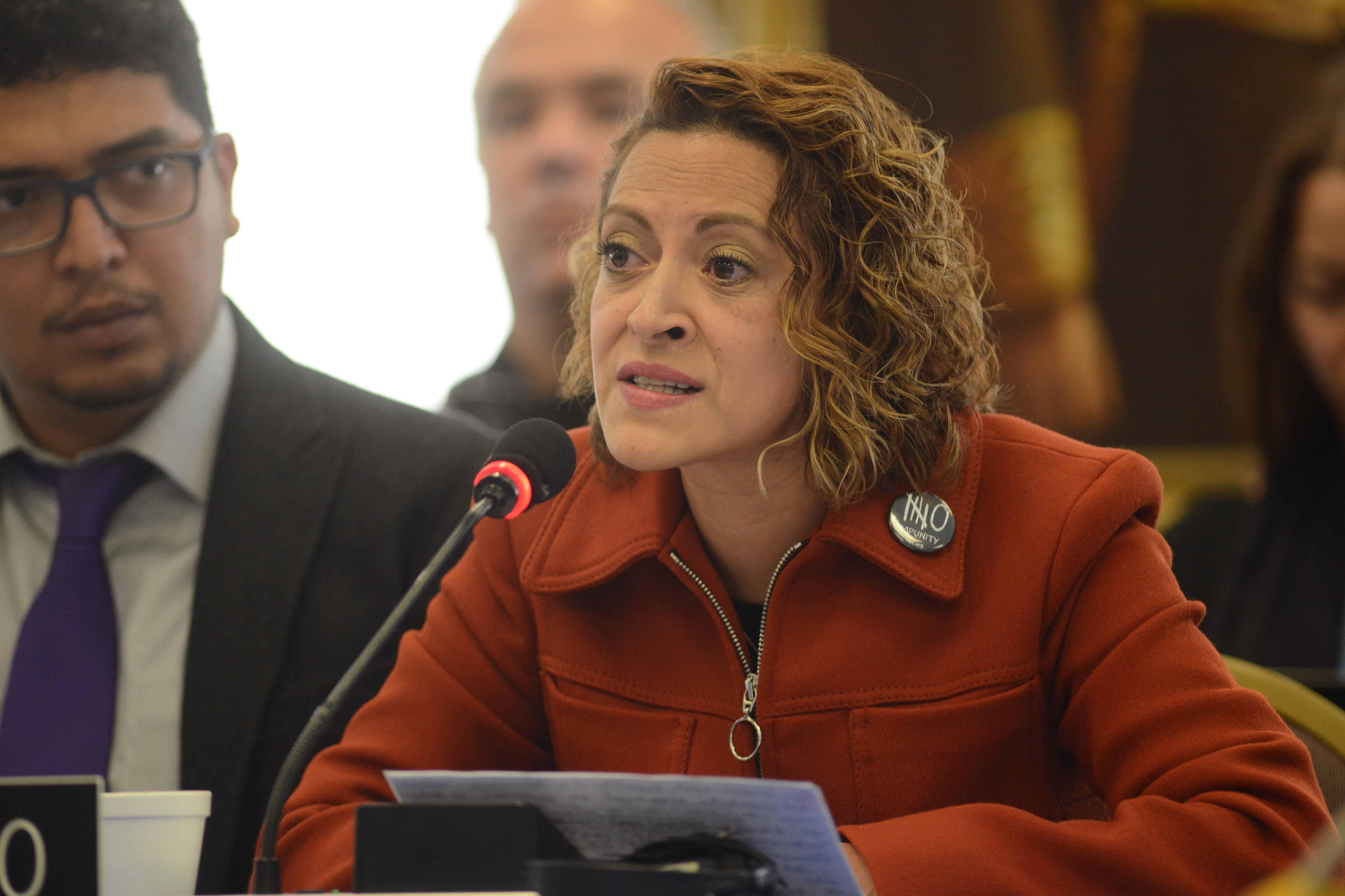 Jineth Bedoya Lima speaks at the IACHR in April 2016