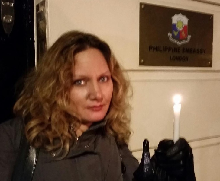  أظهر العديد من الأفراد دعمهم لحملة المليون شمعة خلال تنظيم التجمعات. حيث أظهرت اليزابيت ويتشيل من لجنة حماية الصحفيين التضامن في السفارة الفلبينية في لندن، المملكة المتحدة بتاريخ 23 تشرين الثاني 