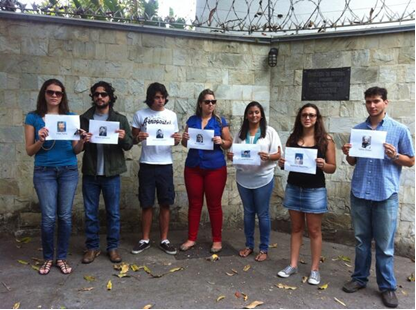 A Standing Still action was held in front of the Turkish Embassy in Caracas, Venezuela organised by Espacio Público