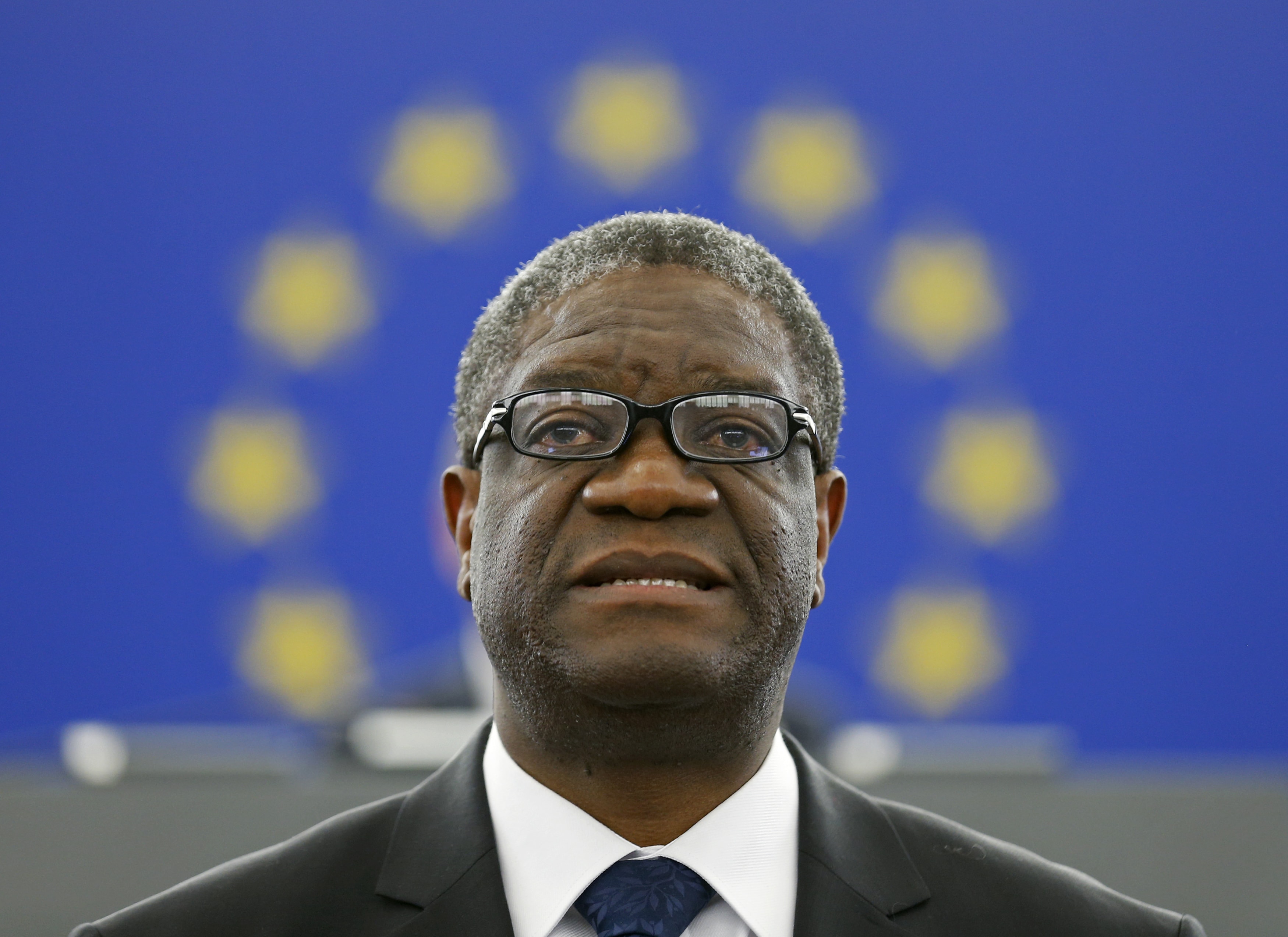 Congolese gynaecologist Denis Mukwege delivers a speech during an award ceremony in Strasbourg, 26 November 2014, REUTERS/Vincent Kessler