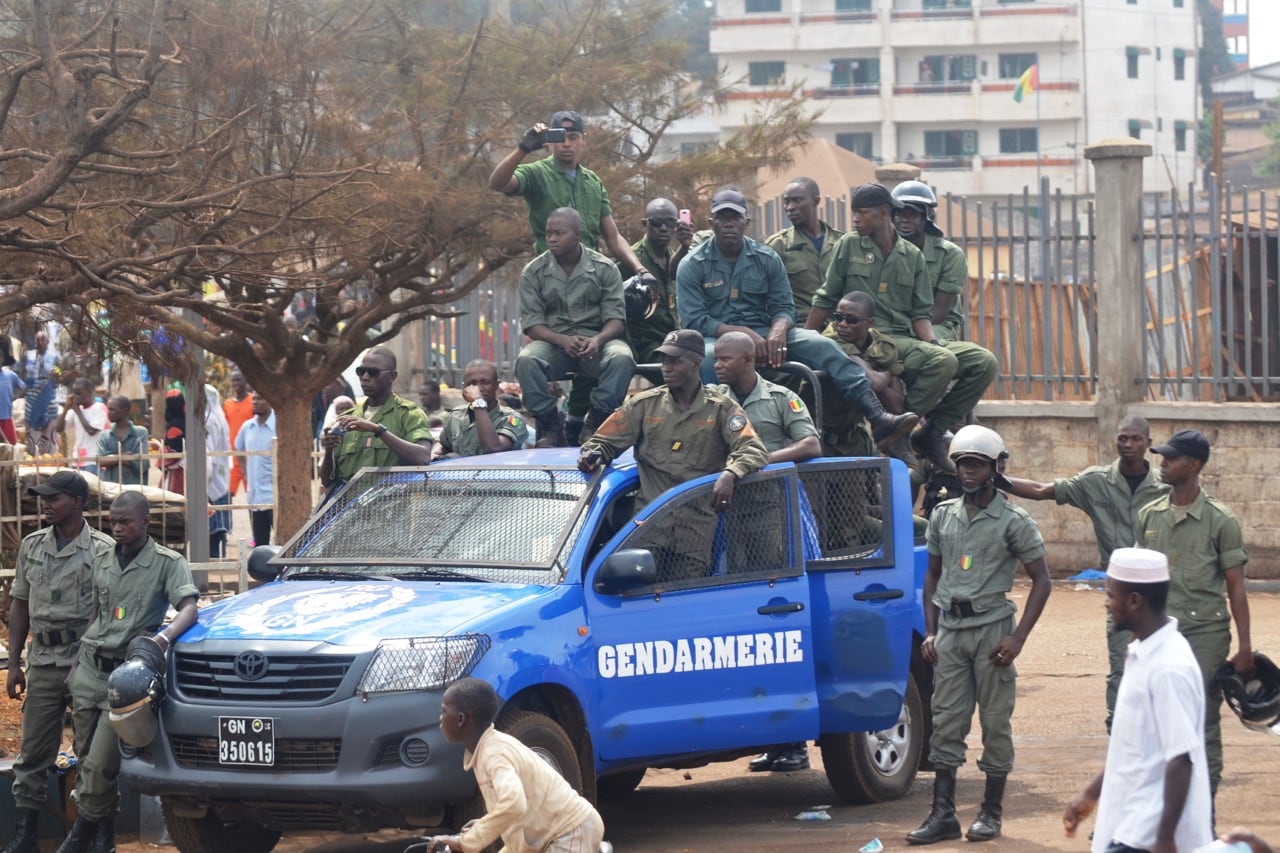 Guinea's gendarmes prepare to disperse protesters, in Conakry, 2 May 2013, CELLOU BINANI/AFP/Getty Images