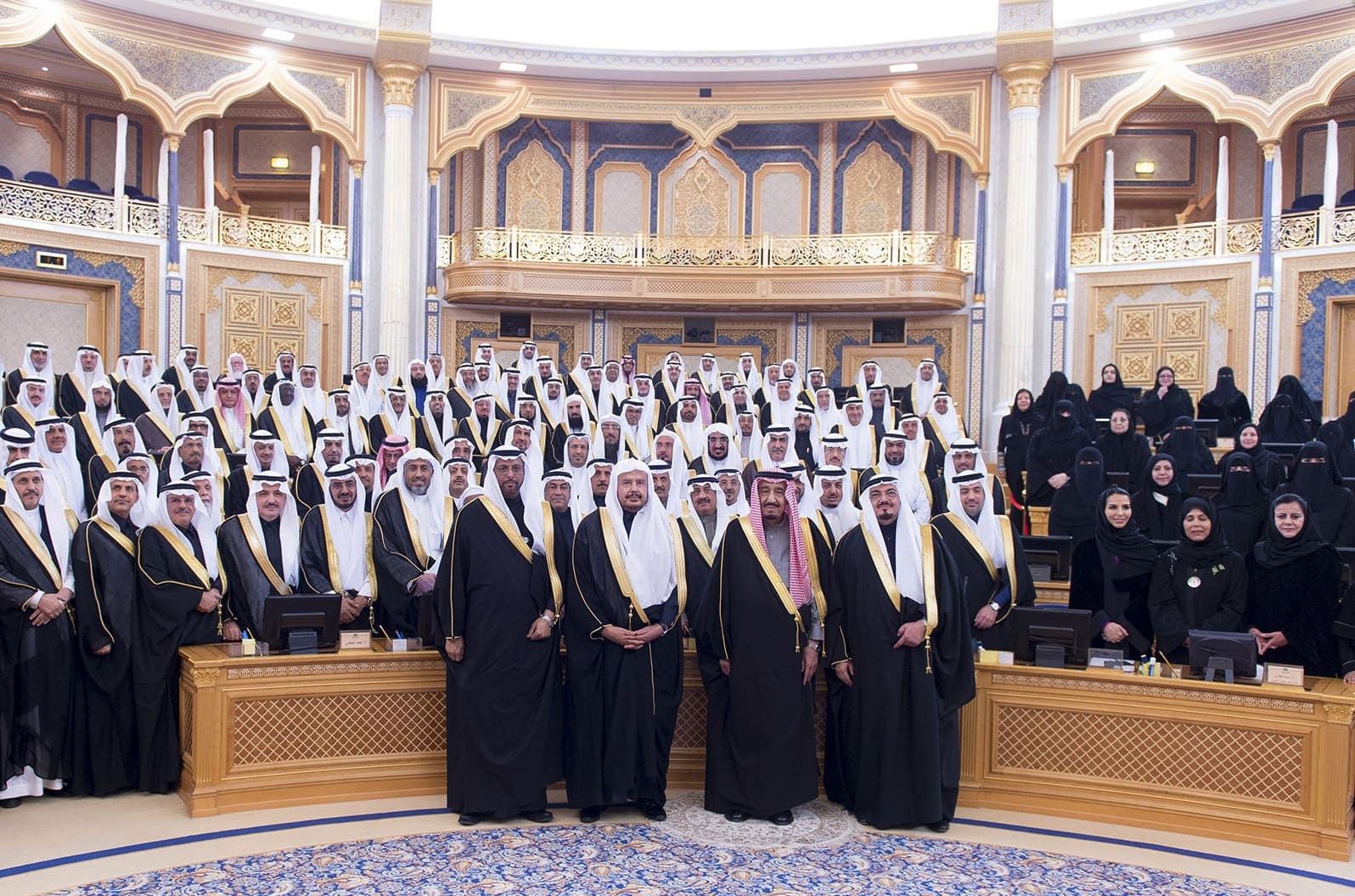 In this image released by Saudi Press Agency, Saudi Arabia's Crown Prince Salman bin Abdulaziz Al Saud, 2nd right first row, poses with Shura Council members in Riyadh on 6 January 2015, AP Photo/Saudi Press Agency