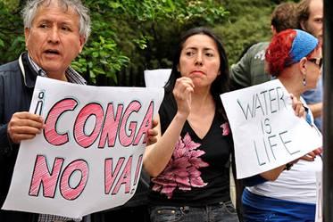 Peruvians in London protest the Yanacocha mining project, Eyes on Rights