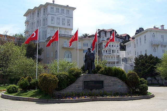 Turkish flags flying on Büyükada Island., Darwinek/Creative Commons License