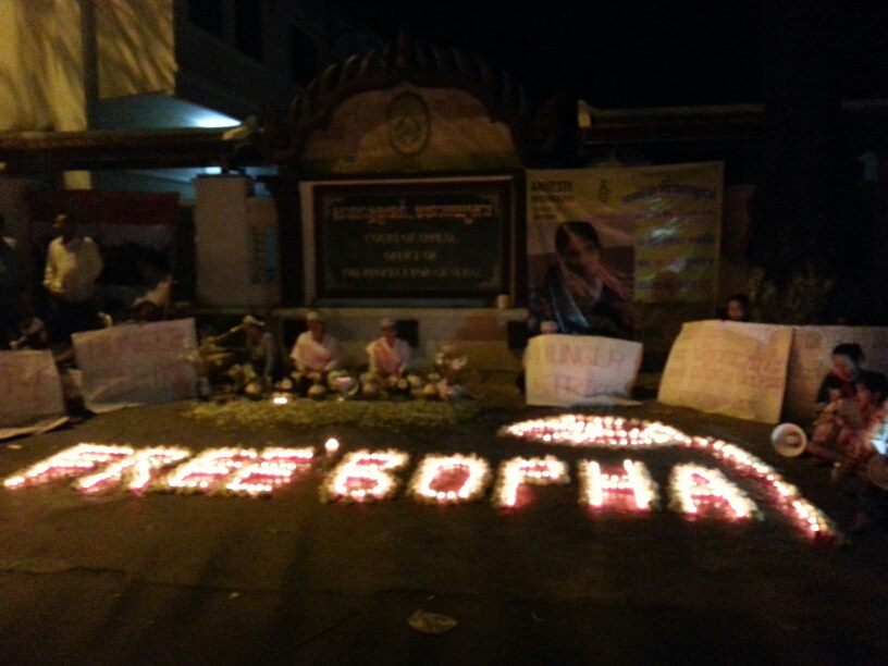 Demonstrators call for the release of land rights activist Yorm Bopha, CCHR