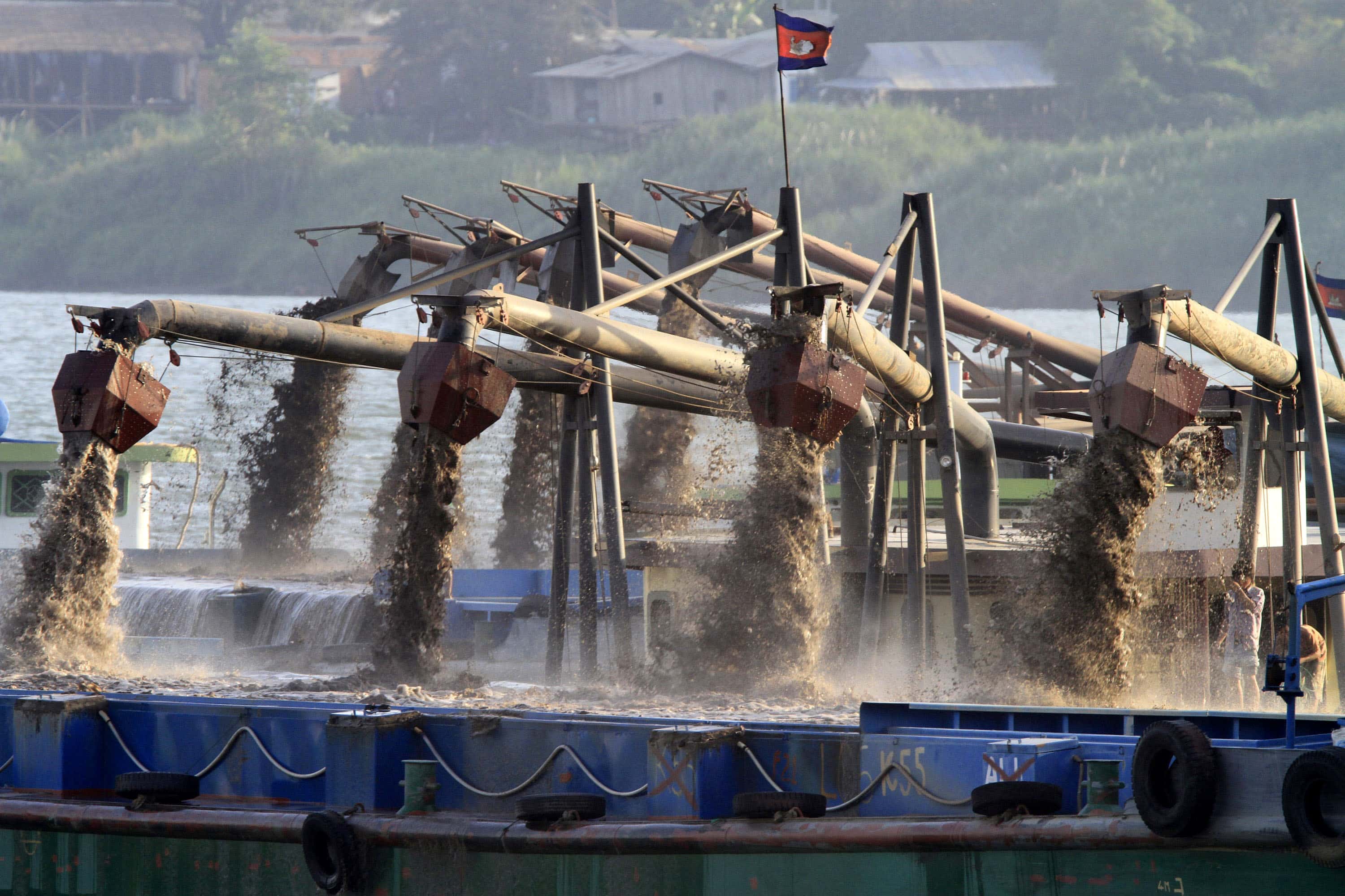 A dredging boat dredges sand in the middle of Mekong River near Phnom Penh, Cambodia, 5 March 2012, AP Photo/Heng Sinith