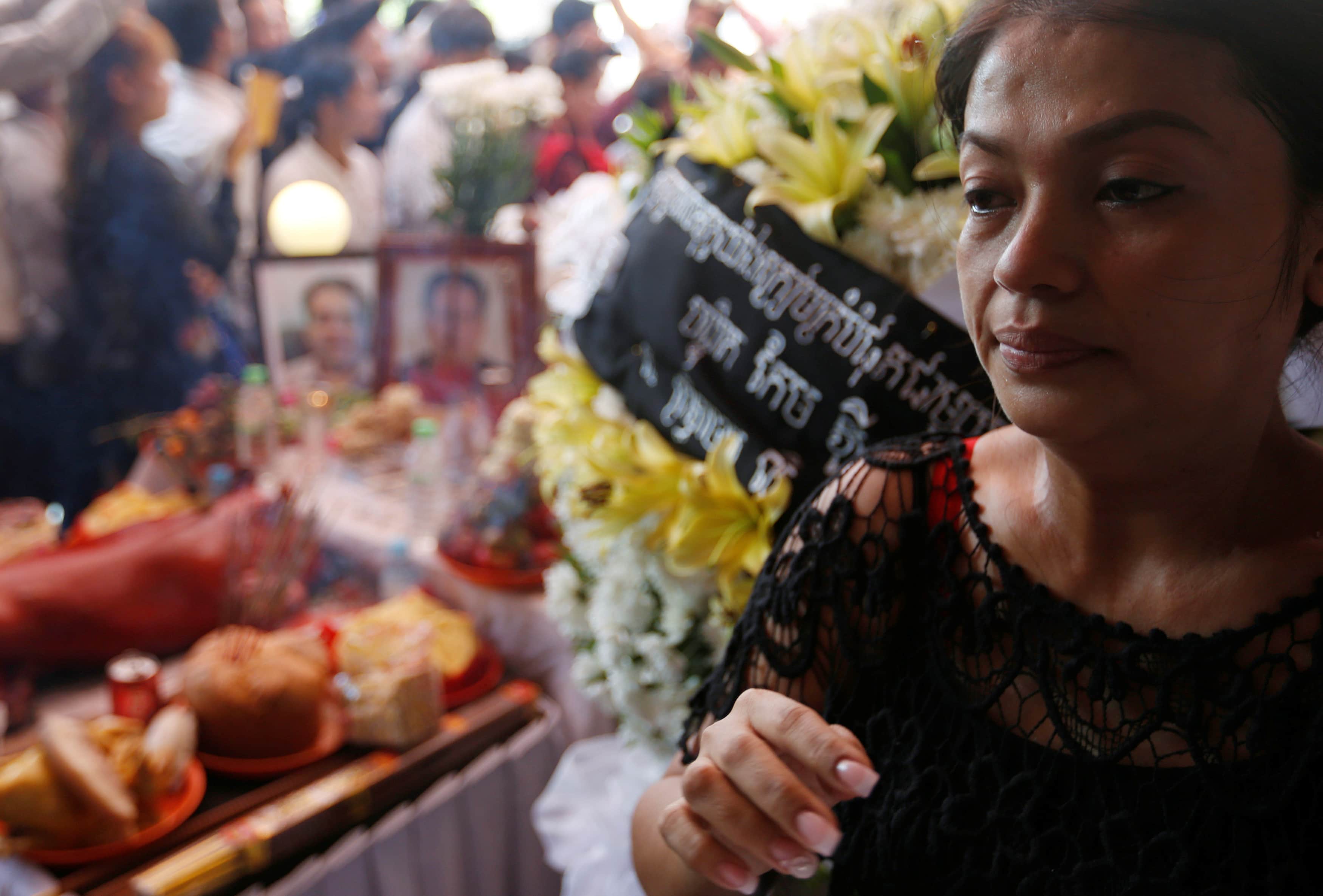 The wife of political analyst Kem Ley attends his funeral ceremony at a pagoda in Phnom Penh, 11 July 2016, REUTERS/Samrang Pring