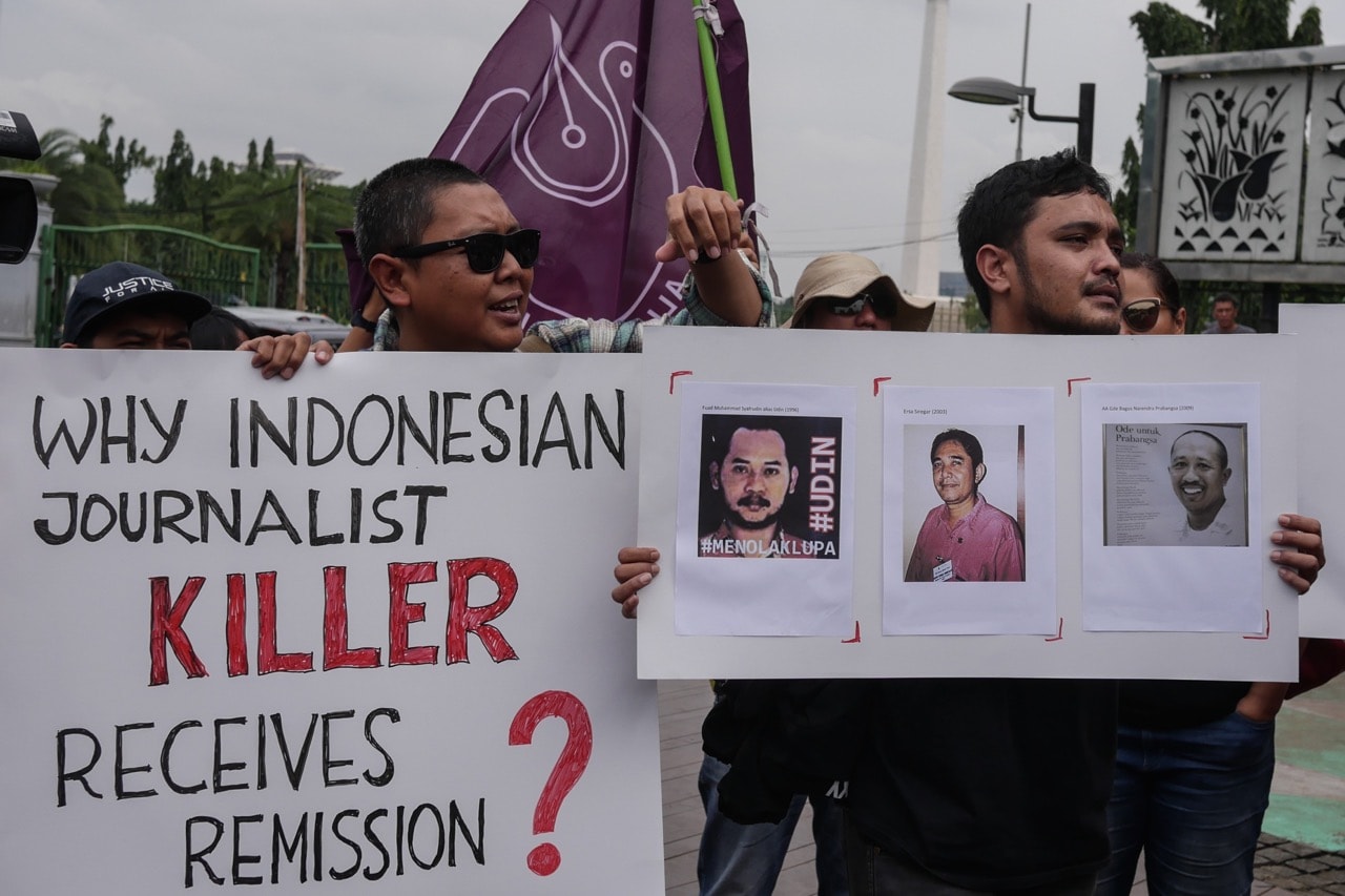 Members of AJI take part in a protest against the remission granted to Susrama, the accused in a journalist's murder, Jakarta, Indonesia, 25 January 2019, Anton Raharjo/Anadolu Agency/Getty Images