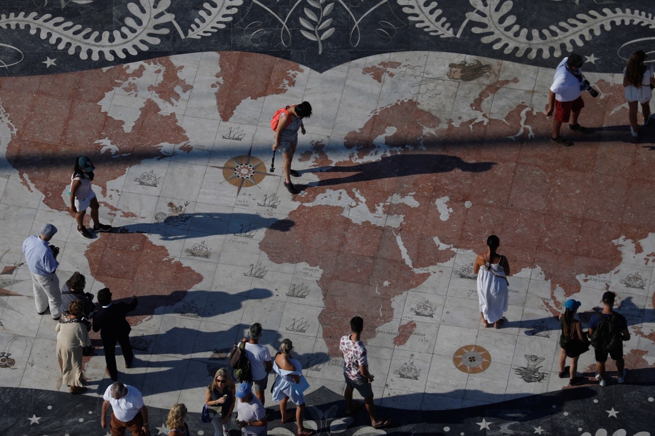 People take pictures at a square decorated with a giant world map in Lisbon, Portugal, 6 September 2017,  REUTERS/Rafael Marchante