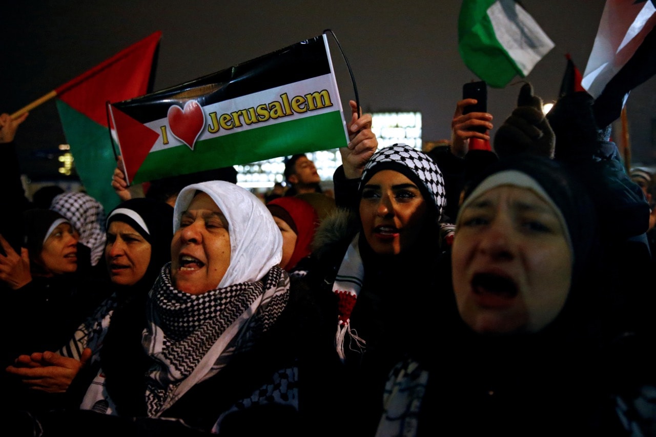 Protesters demonstrate against U.S. President Donald Trump's decision to recognise Jerusalem as Israel's capital, in Berlin, Germany, 12 December 2017, REUTERS/Fabrizio Bensch