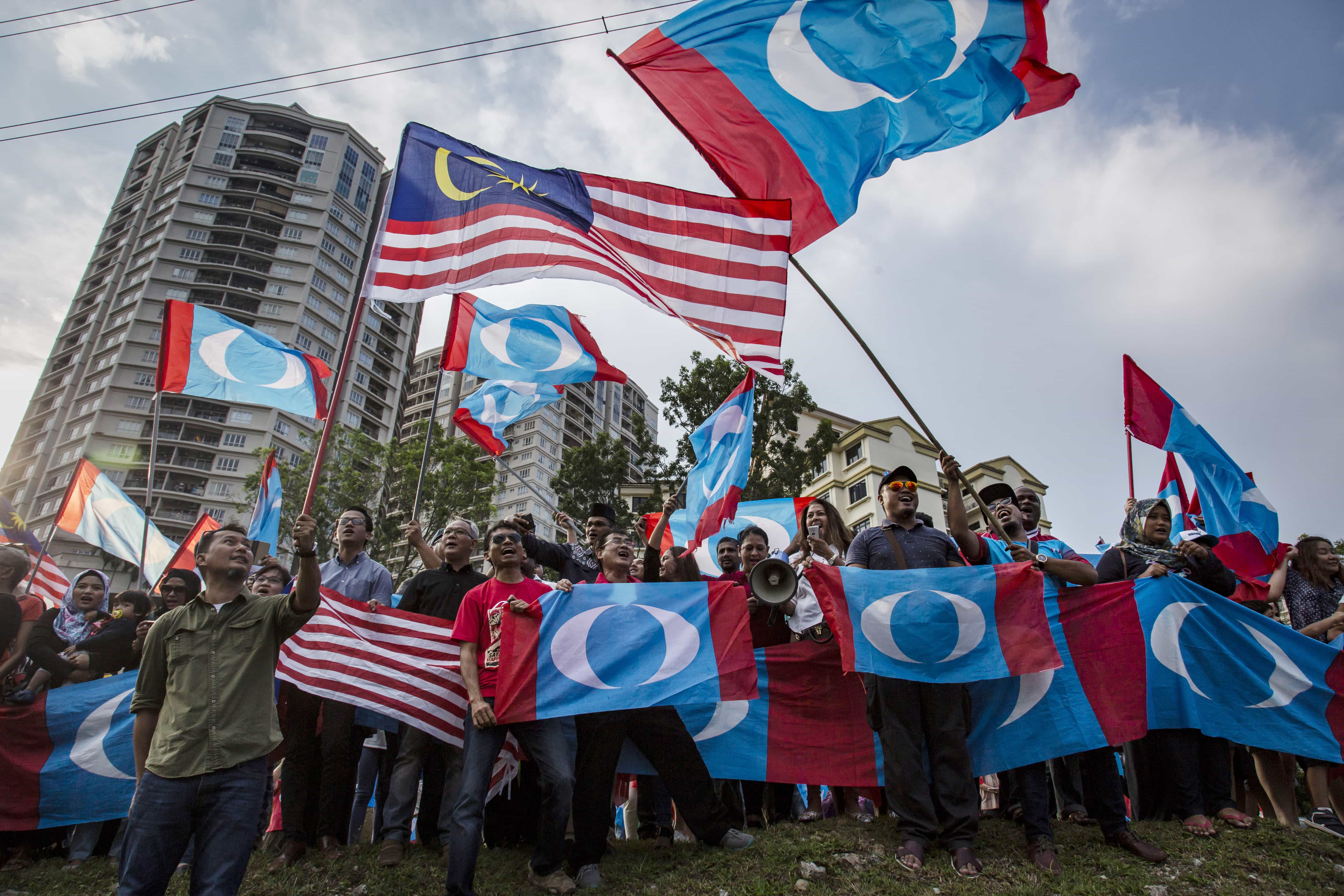Supporters of 'Pakatan Harapan' rally following election victory, Kuala Lumpur, Malaysia, 10 May 2018, Ulet Ifansasti/Getty Images