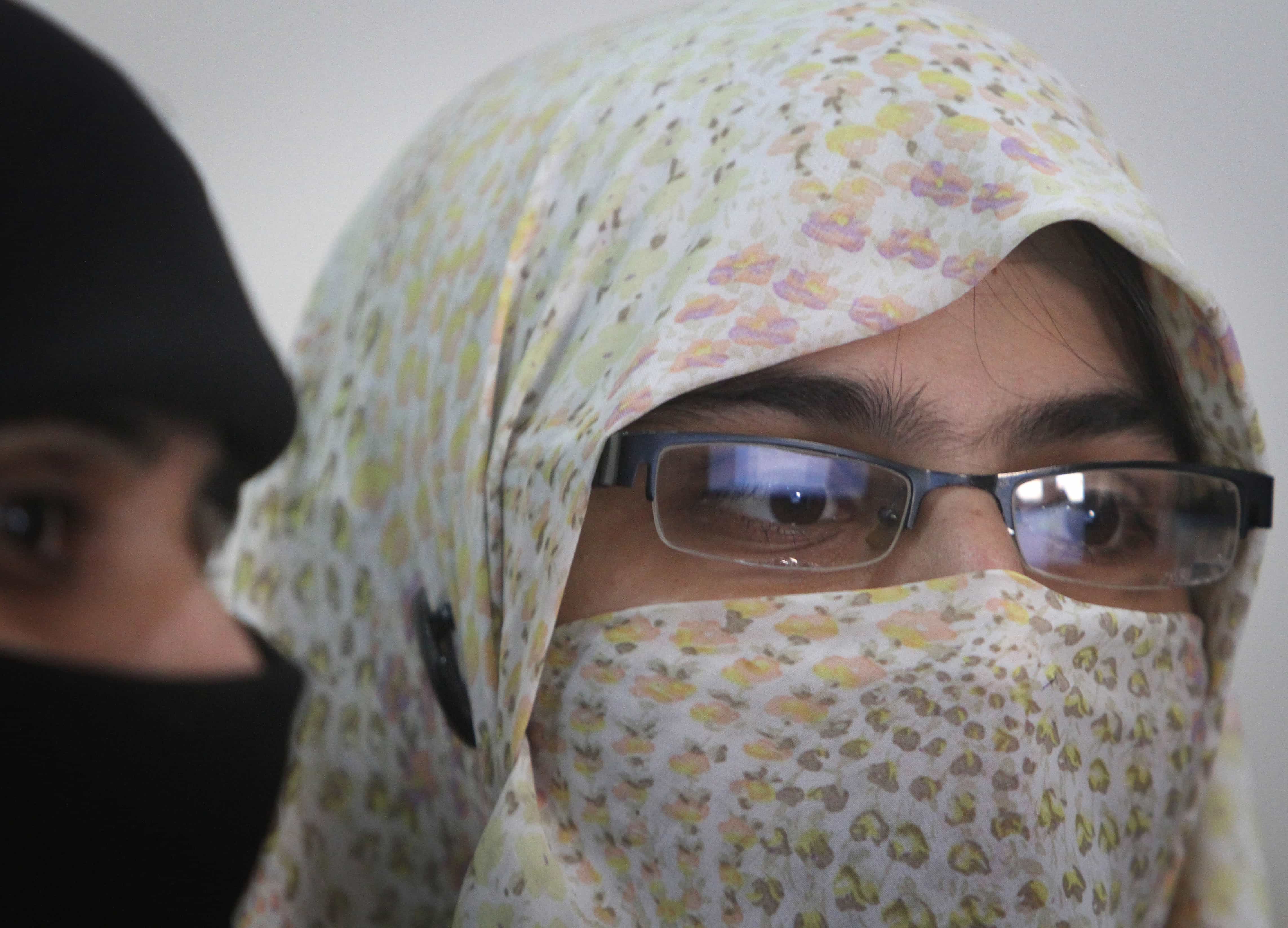 University students surf the Internet in Karachi, 5 September 2013, AP Photo/Shakil Adil