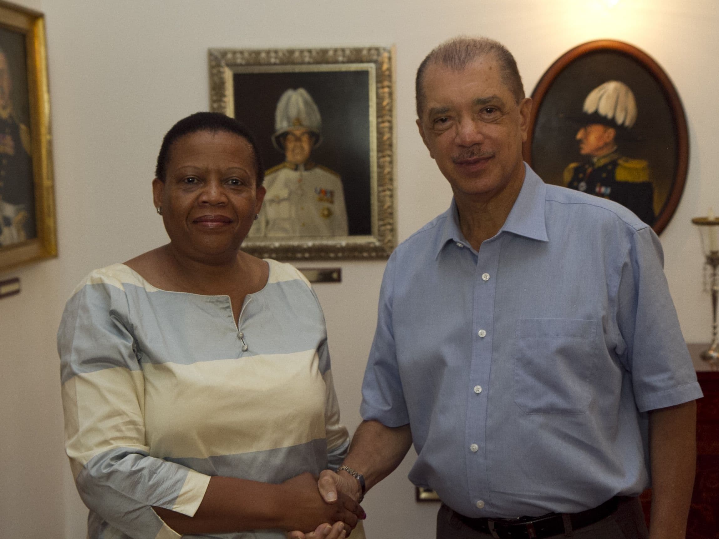 Advocate Pansy Tlakula meets with President James Michel of Seychelles in a visit to discuss the adoption of access to information legislation, January 2015, Presidency, Republic of Seychelles