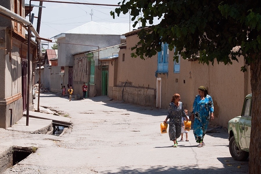 A view of a street in the city of Istaravshan, Sughd province, Tajikistan, 7 July 2011, Flickr/Evgeni Zotov, Attribution-NonCommercial-NoDerivs 2.0 Generic (CC BY-NC-ND 2.0)