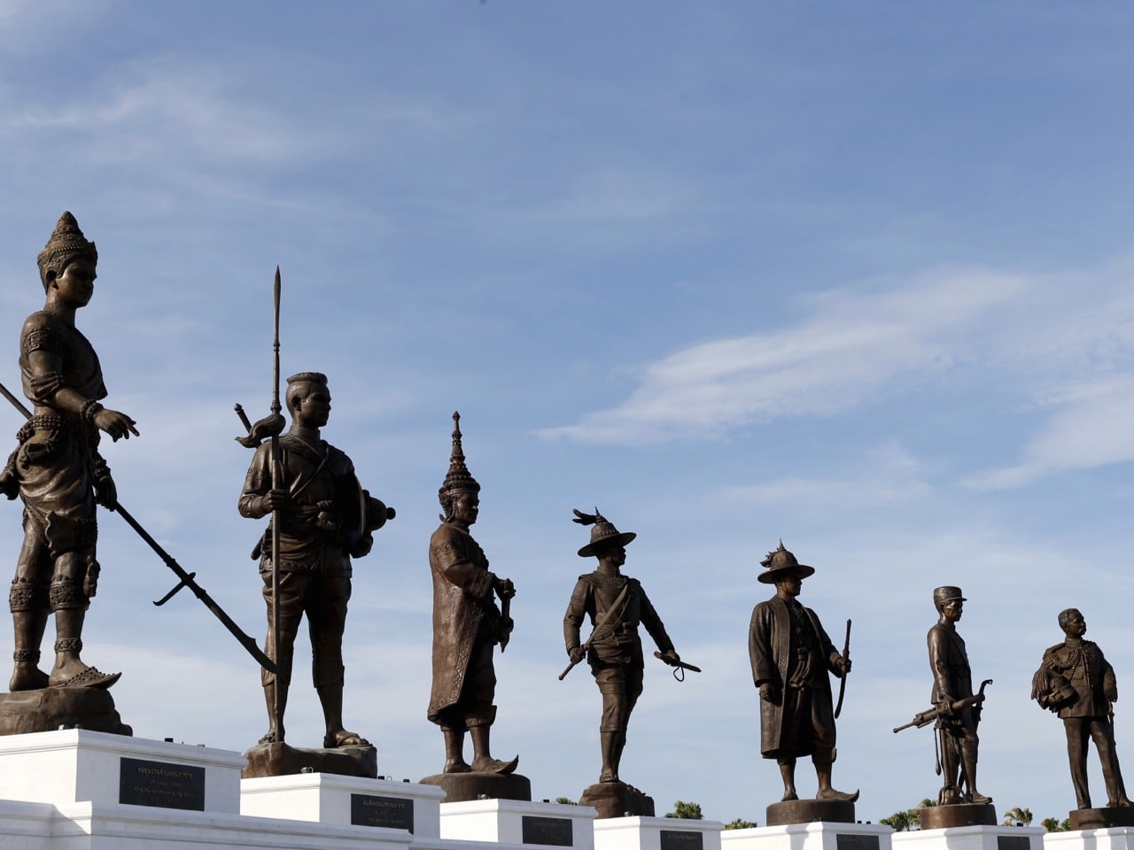 Giant bronze statues of former Kings of Thailand are seen at Rajabhakti Park in Prachuap Khiri Khan province, Thailand, 17 January 2016 , REUTERS/Jorge Silva