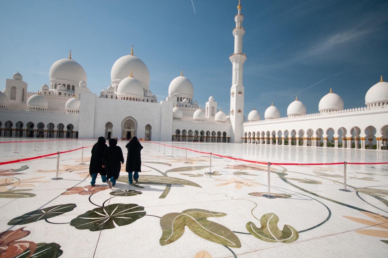Sheikh Zayed Grand Mosque Asia. Middle East. United Arab Emirates. Abu Dhabi. Sheikh Zayed Grand Mosque, in Abu Dhabi, UAE, 4 December 2012, Lanzellotto Antonello/AGF/UIG via Getty Images
