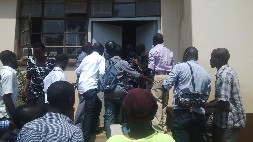 Journalists were barred from accessing the station where HRNJ-Uganda's national coordinator, Robert Ssempala, was detained, HRNJ-Uganda/Twitter