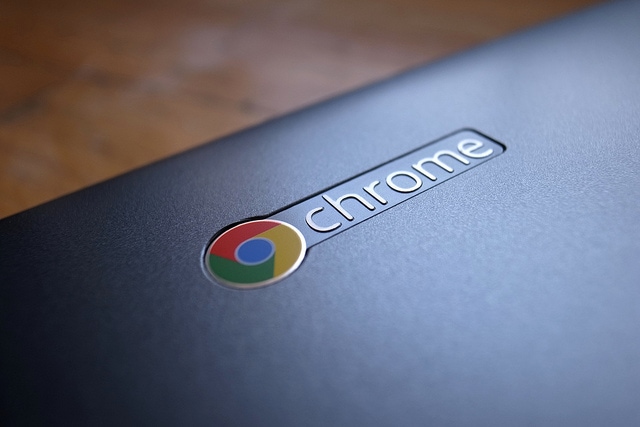 A Google Chromebook laptop, Luis Roca