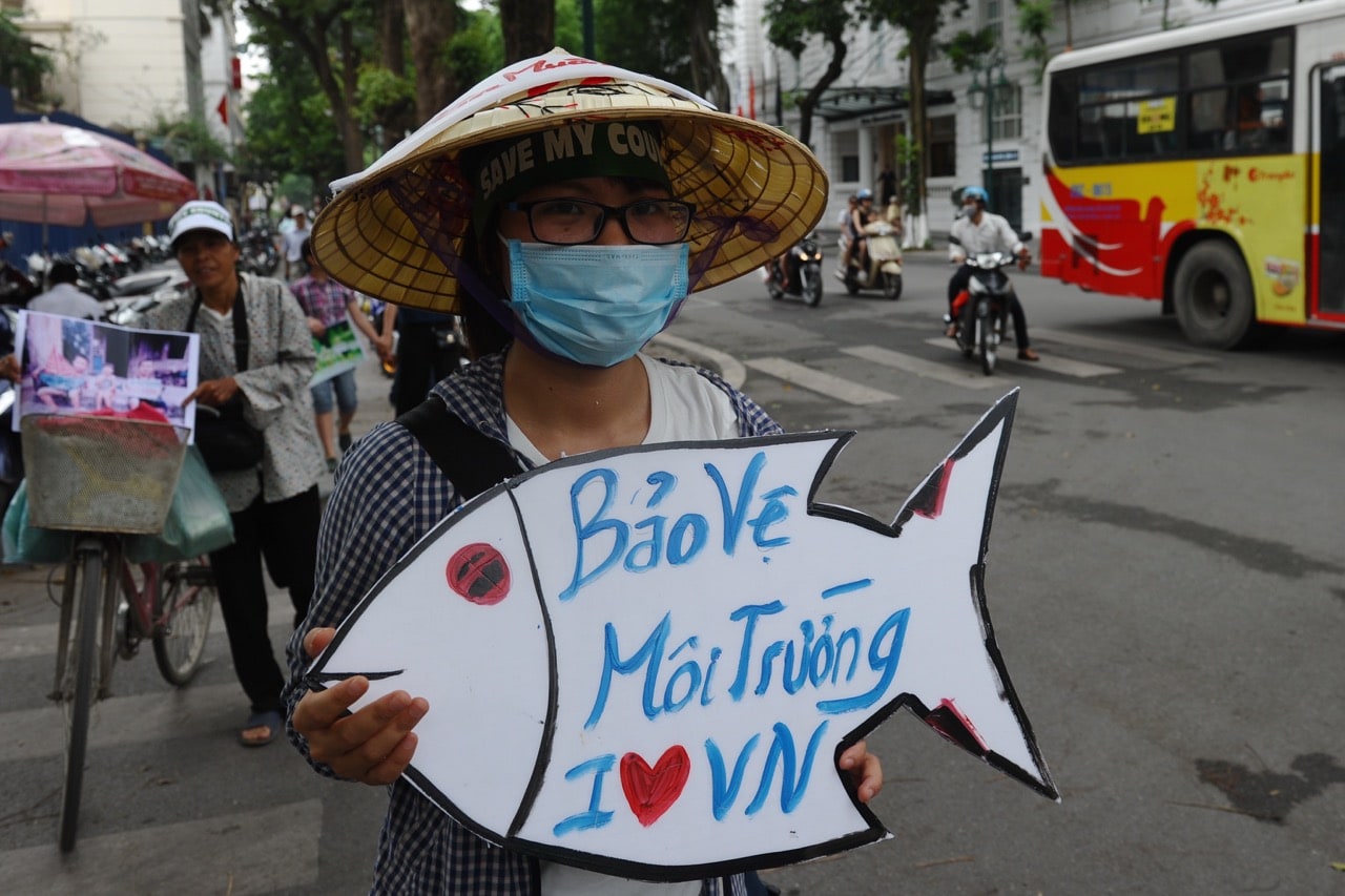 Vietnamese protesters demonstrate against Taiwanese conglomerate Formosa during a rally in downtown Hanoi, 1 May 2016, HOANG DINH NAM/AFP/Getty Images