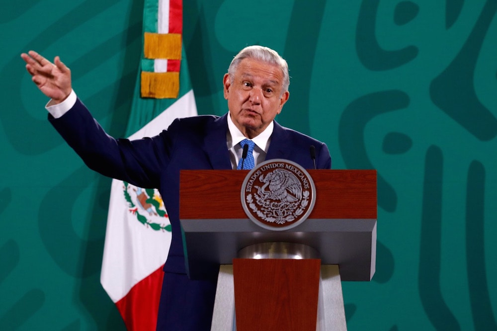 Durante la conferencia matutina del 21 de julio de 2021, el presidente Andrés Manuel López Obrador refiere al uso del malware Pegasus para el espionaje ilegal, en la Ciudad de México, México, Luis Barron / Eyepix Group/Barcroft Media via Getty Images