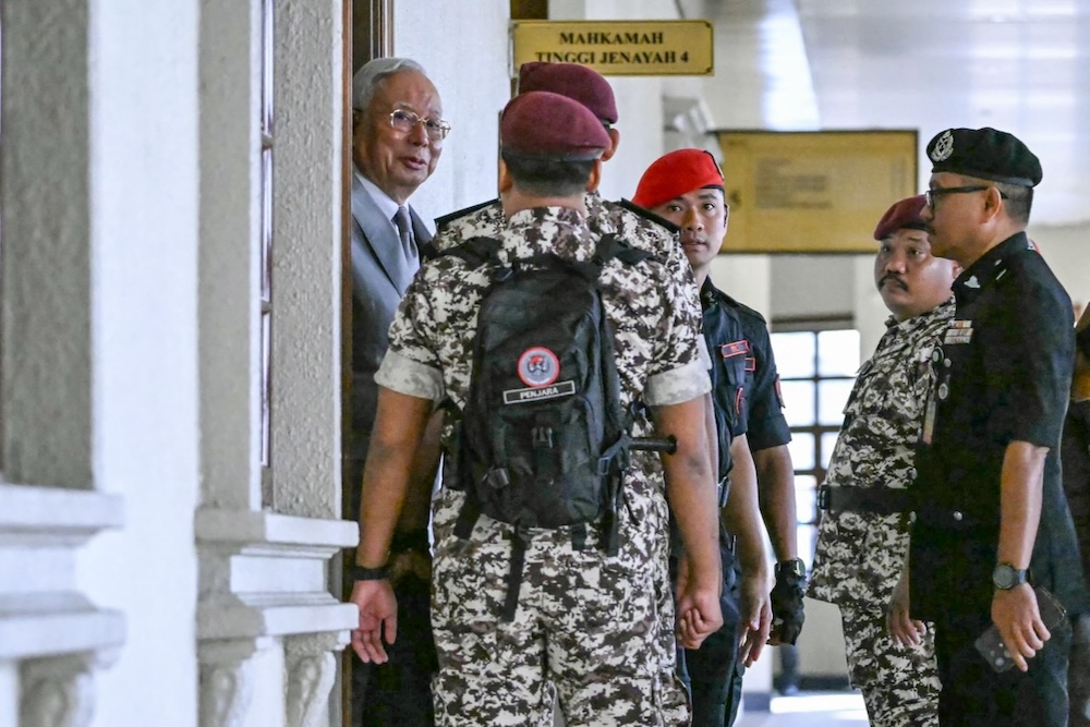 Malaysia must expedite the political will to guarantee peoples' right to know